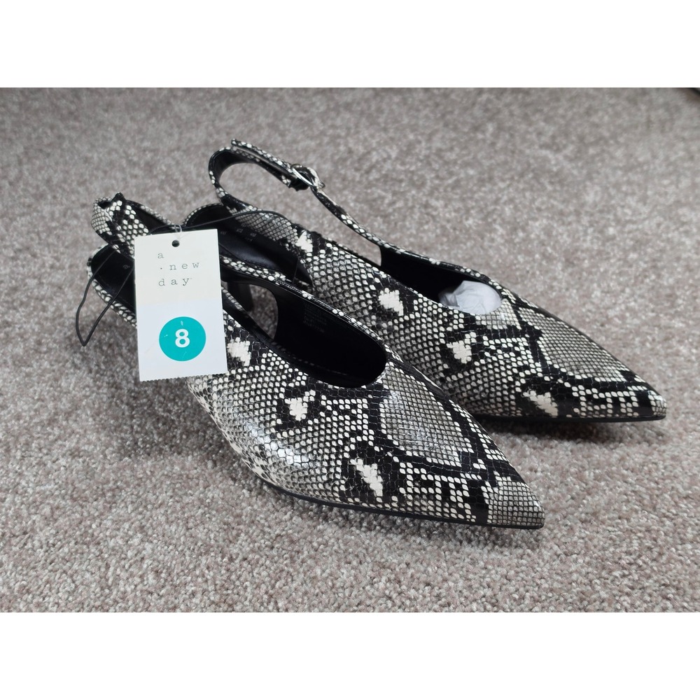 A New Day Samantha Snakeskin Slingback Kitten Heels Cream Black Size 8 NEW